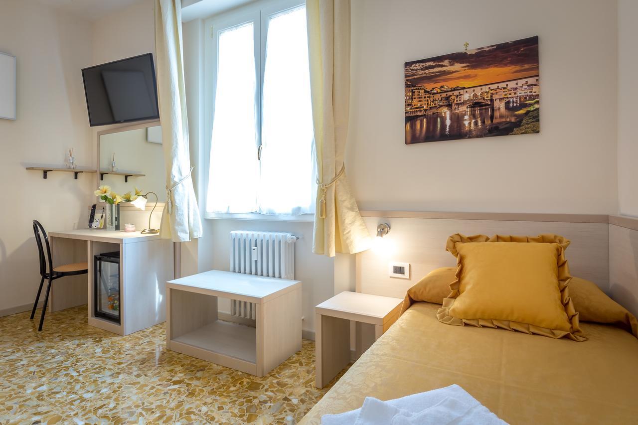 B&B Dolce Luna Florence Buitenkant foto